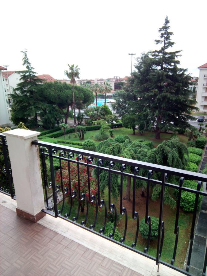 Condominio Ariazzurra S. Bart. San Bartolomeo Al Mare Dış mekan fotoğraf